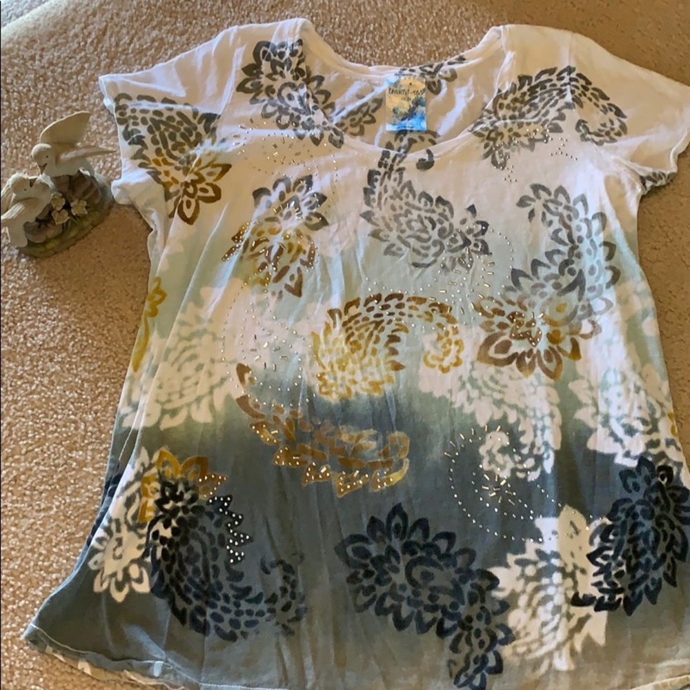 Creative Tee 100% cotton from Avenue